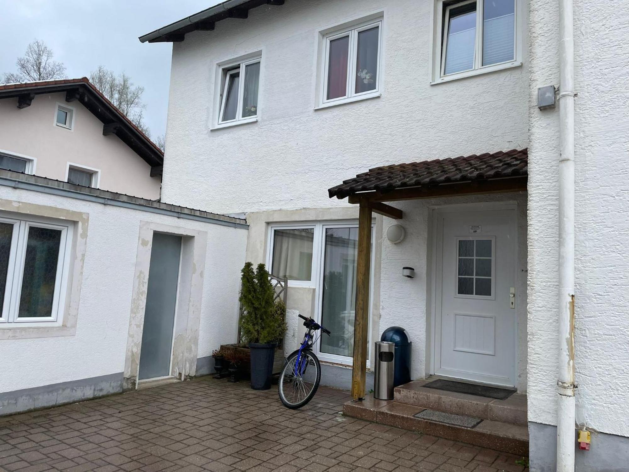 Zv-Scholtz Gaestehaus Eisenfelden Winhoring エクステリア 写真