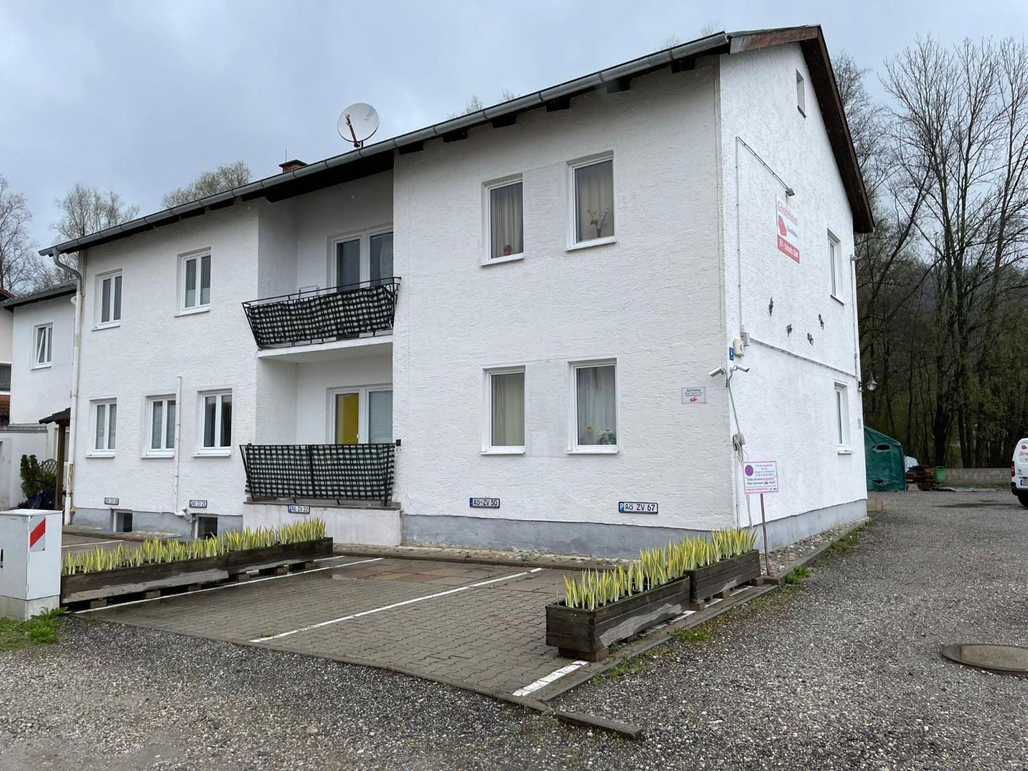 Zv-Scholtz Gaestehaus Eisenfelden Winhoring エクステリア 写真